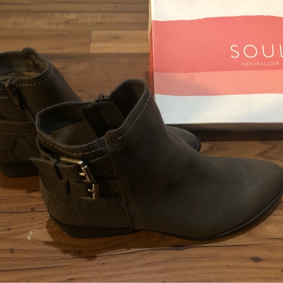 Naturalizer Soul Ankle Boots - Picture 4 of 5
